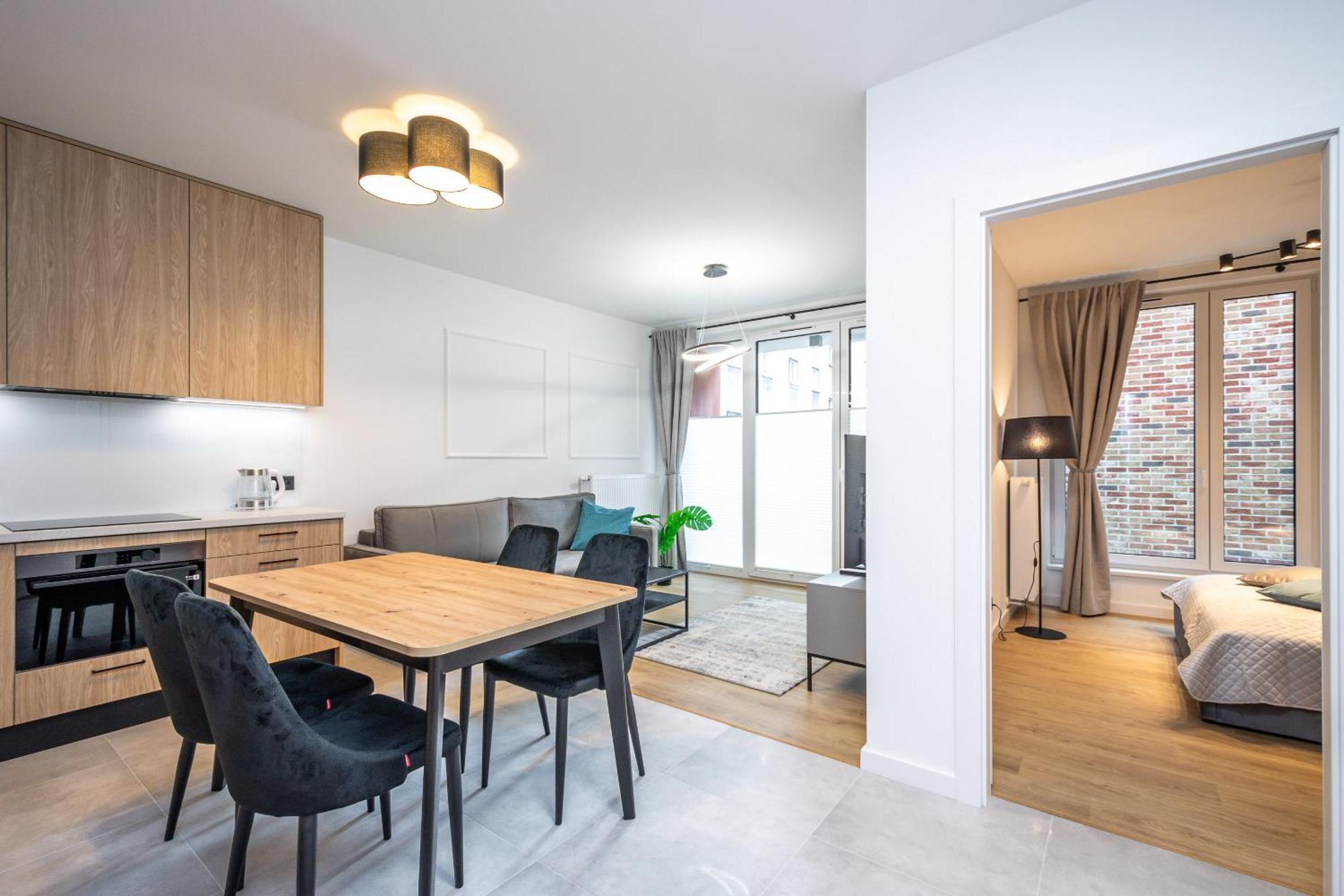 Apollo Prochowa 6 * Krakau